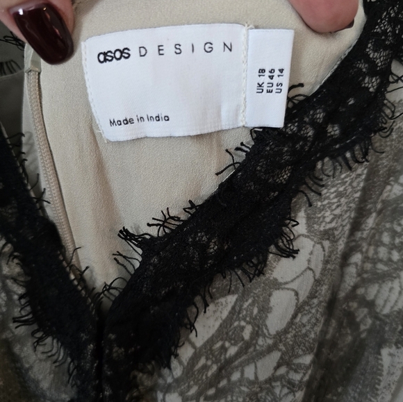 ASOS DESIGN lace insert asymmetric hem mini skater dress in gray print Size 14 - Picture 6 of 8